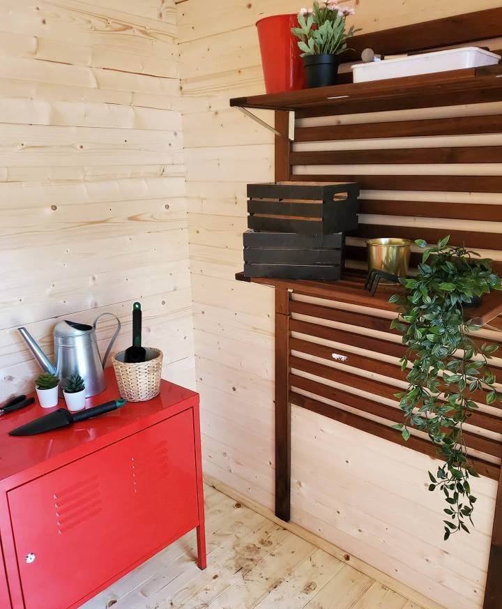 PacRim-Log-Structures-Nanaimo-Betty-Interior-Staged-min-Optimized