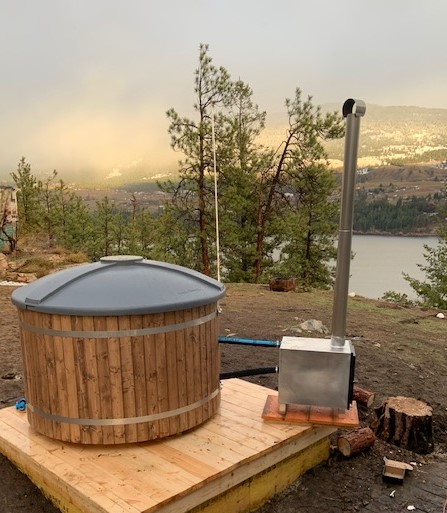 PacRim-Log-Structures-Nanaimo-Customer-Hot-Tub