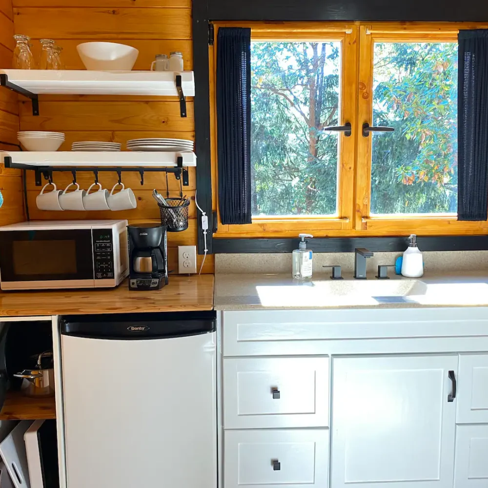 Westshore Urban Cabin-2